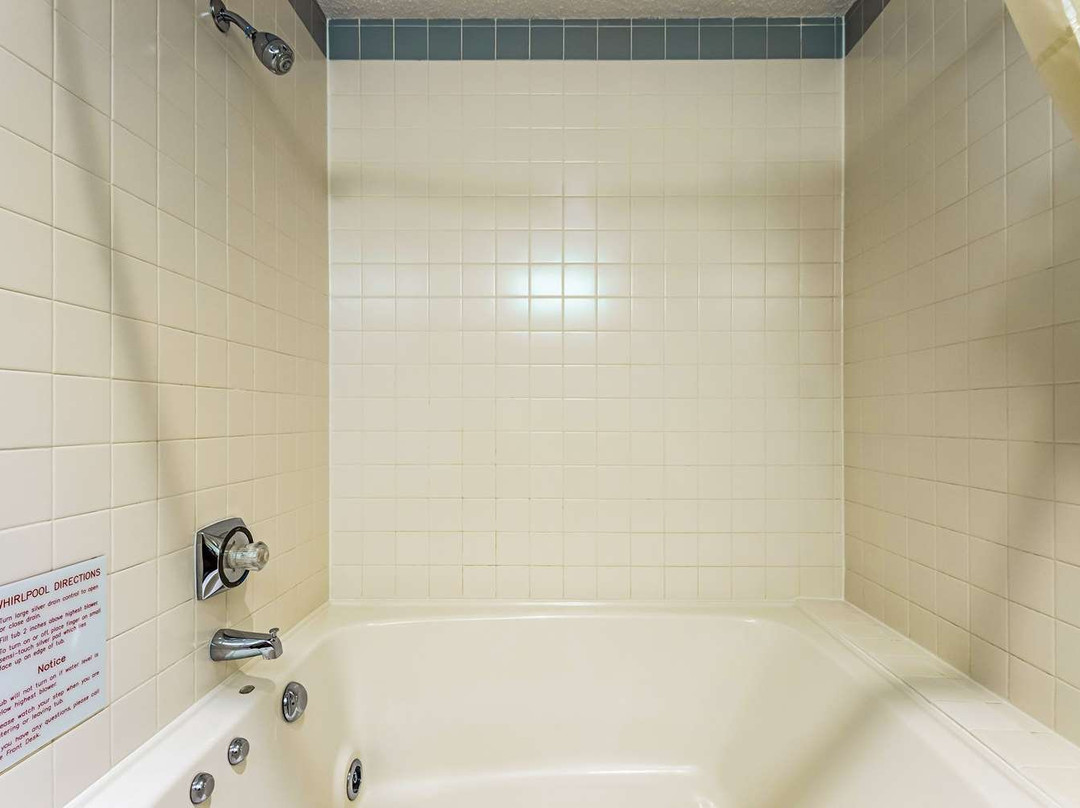 Quality Inn Sheboygan North I-43主图