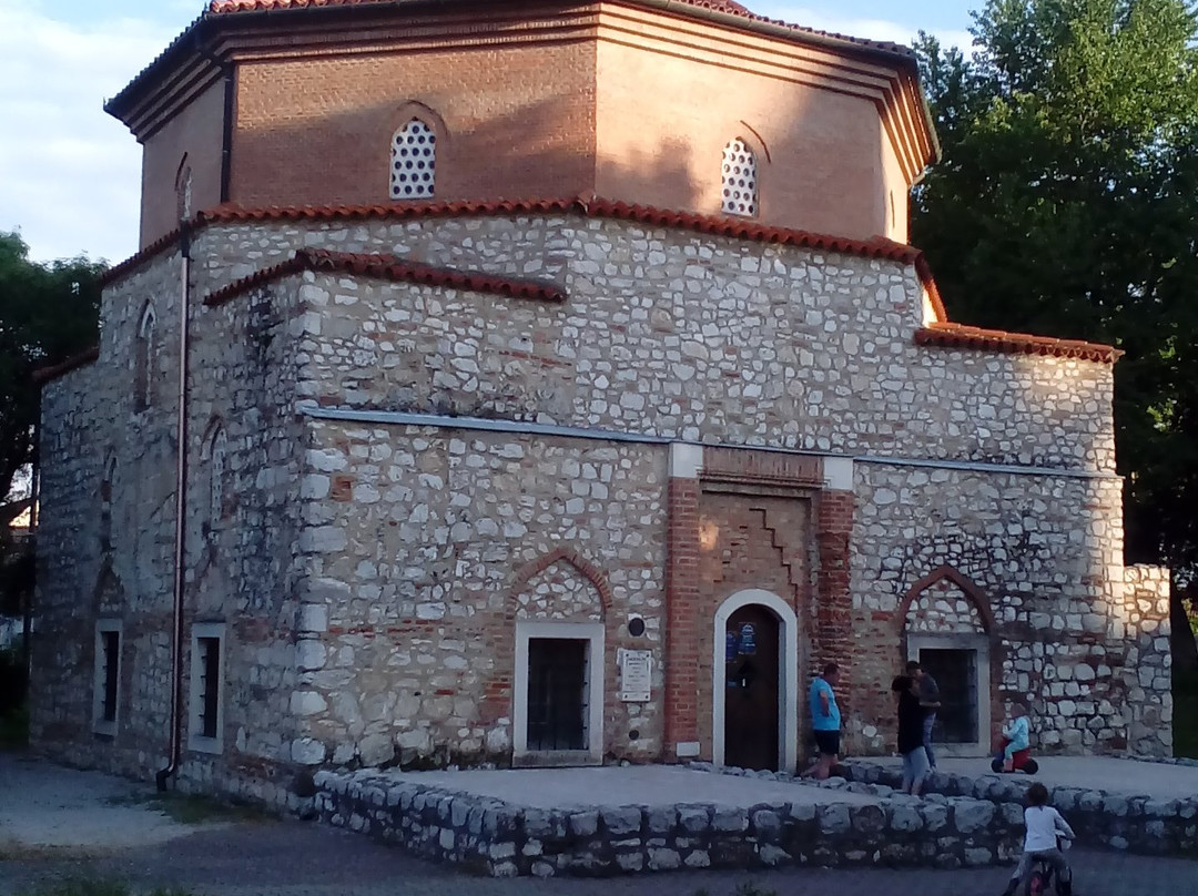 Malkocs Bej Mosque景点图片