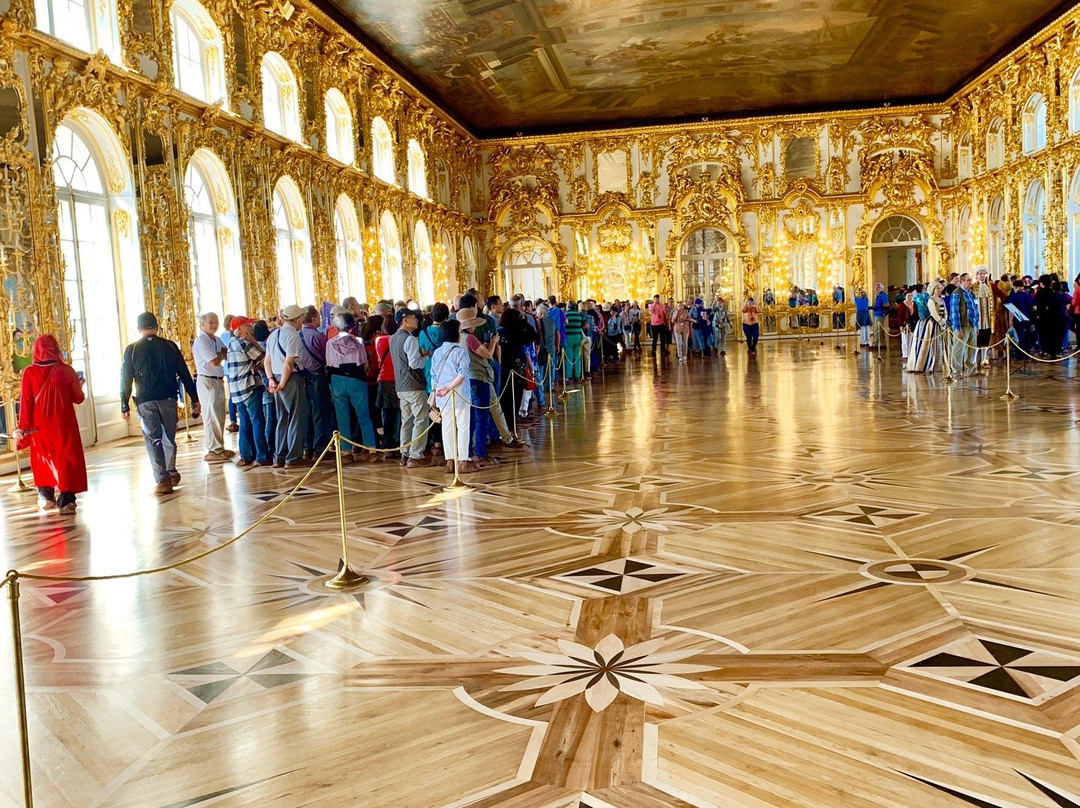 Familia Tours-圣彼得堡必去景点