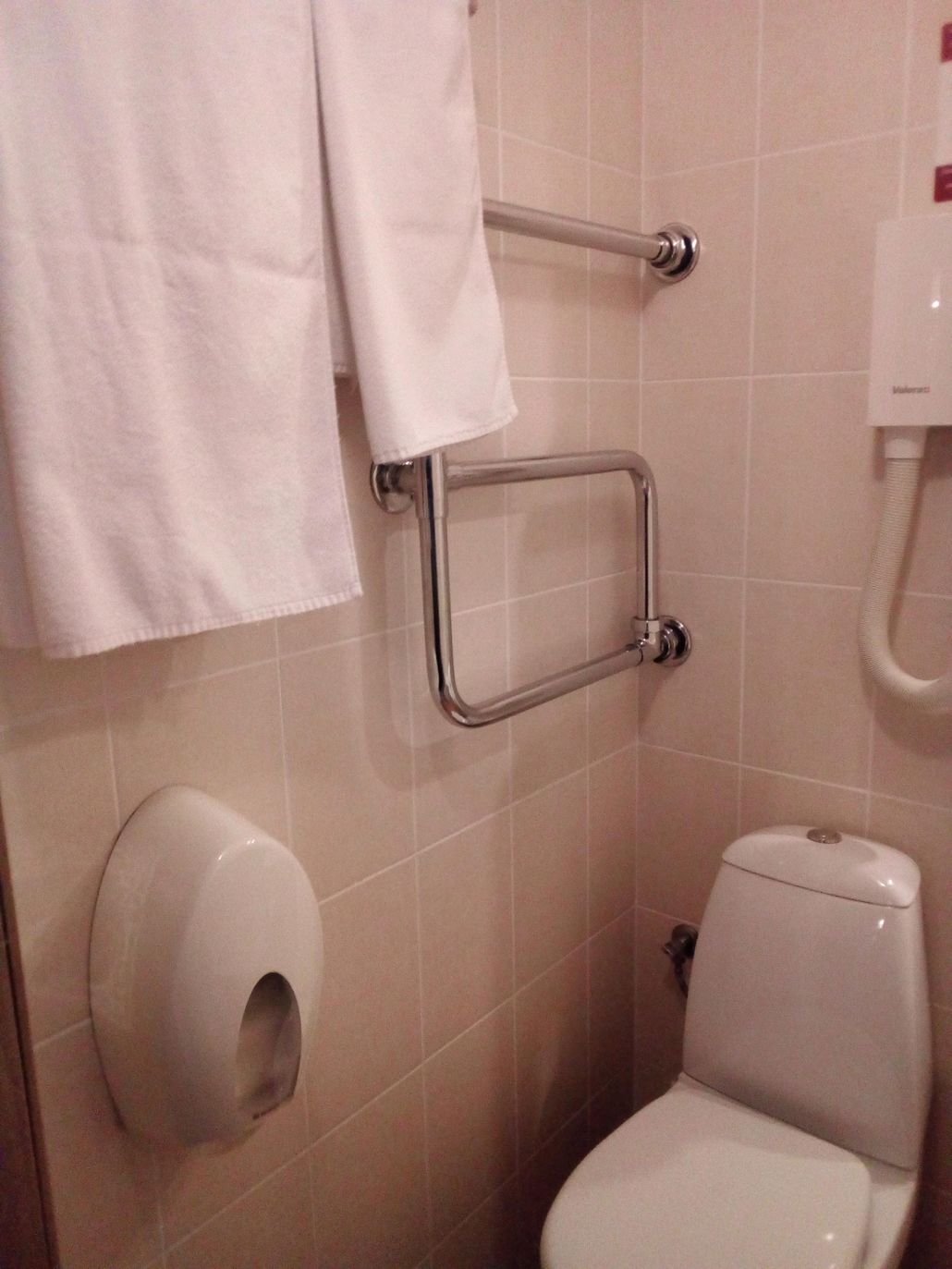 AZIMUT Hotel Novosibirsk-浴室