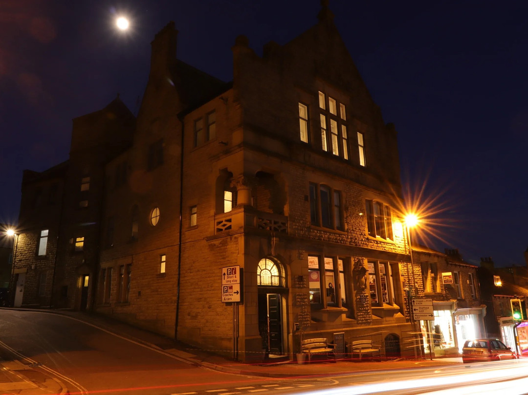 Crystal Ballroom Glossop-Glossop必去景点