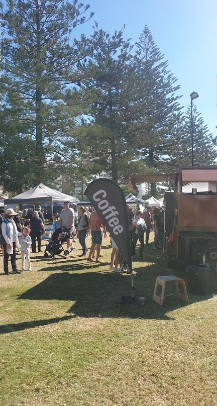 Broad Beach Art and Craft Markets-布罗德海滩必去景点