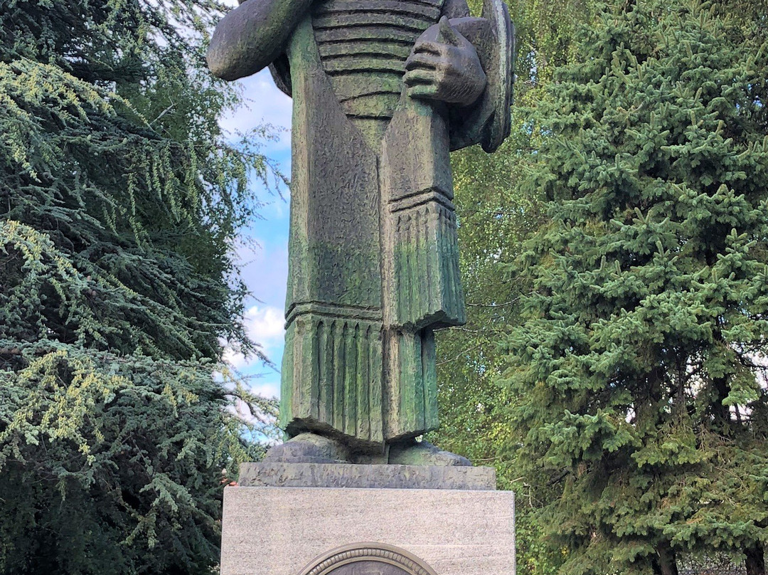 Monument to Ivan Crnojevic-Cetinje必去景点