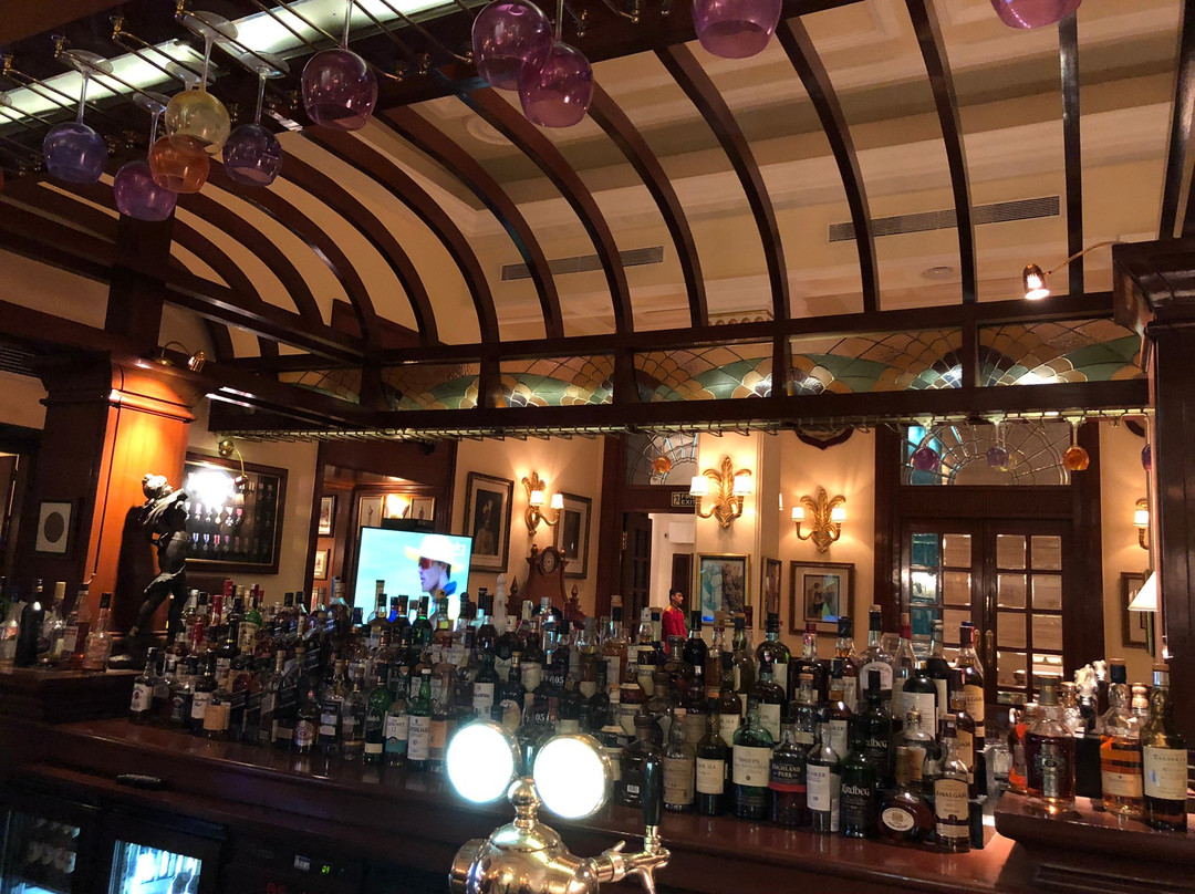 帝国酒店主图