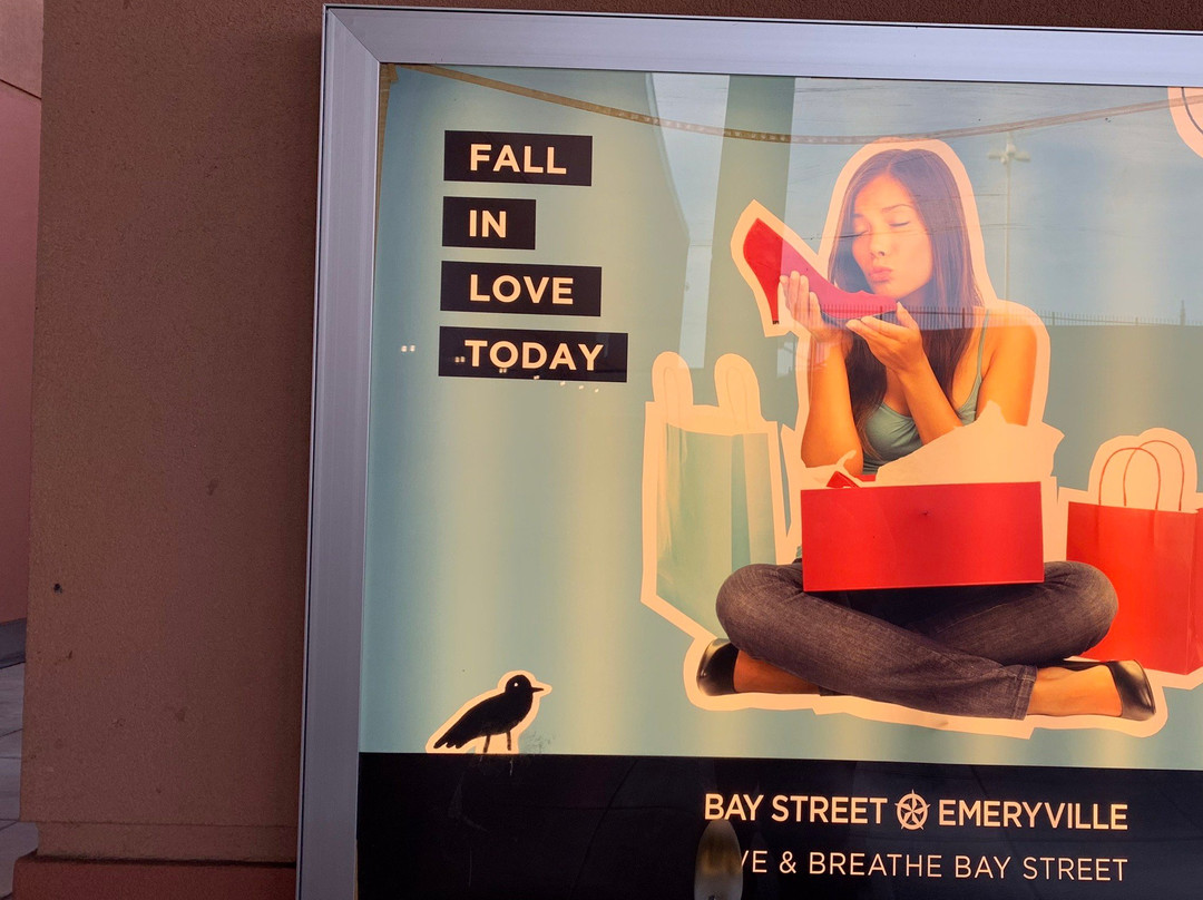 Bay Street-埃默里维尔必去景点