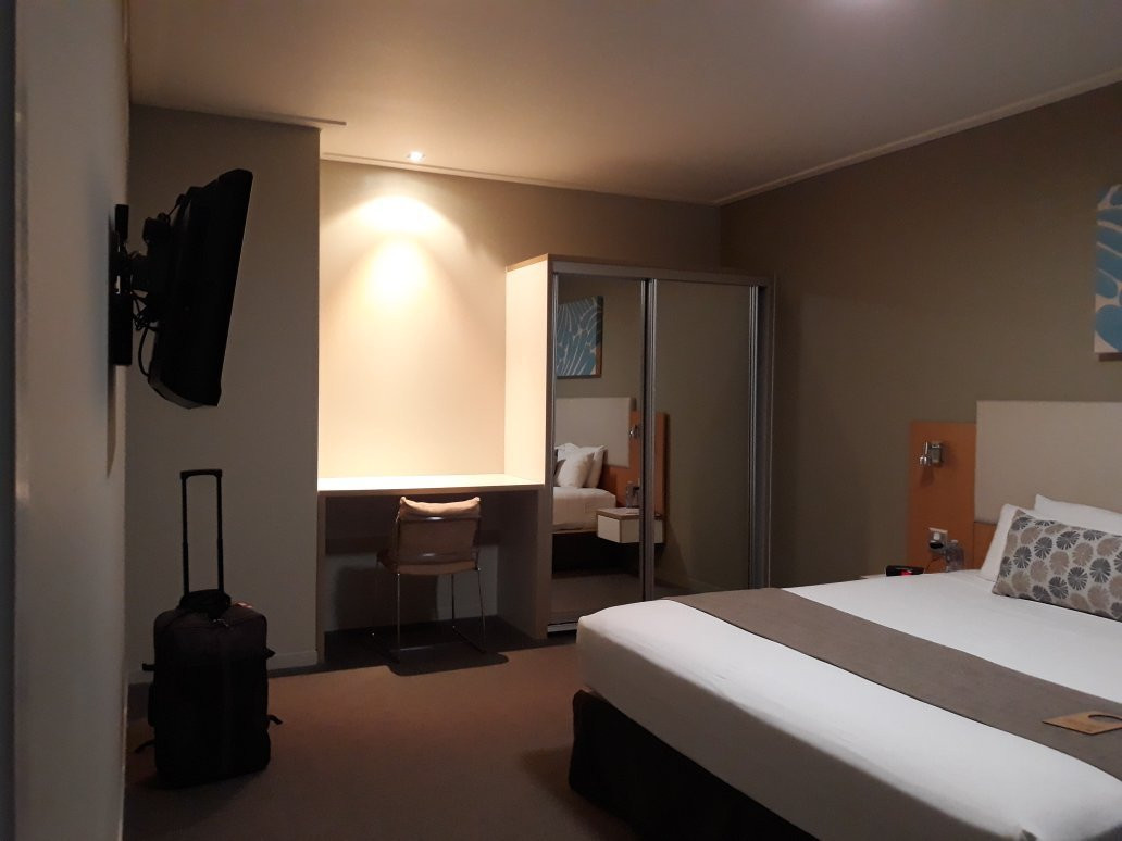 汤斯维尔大酒店主图