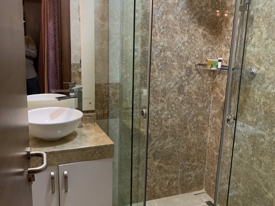 Joygate Hotel & Suites主图