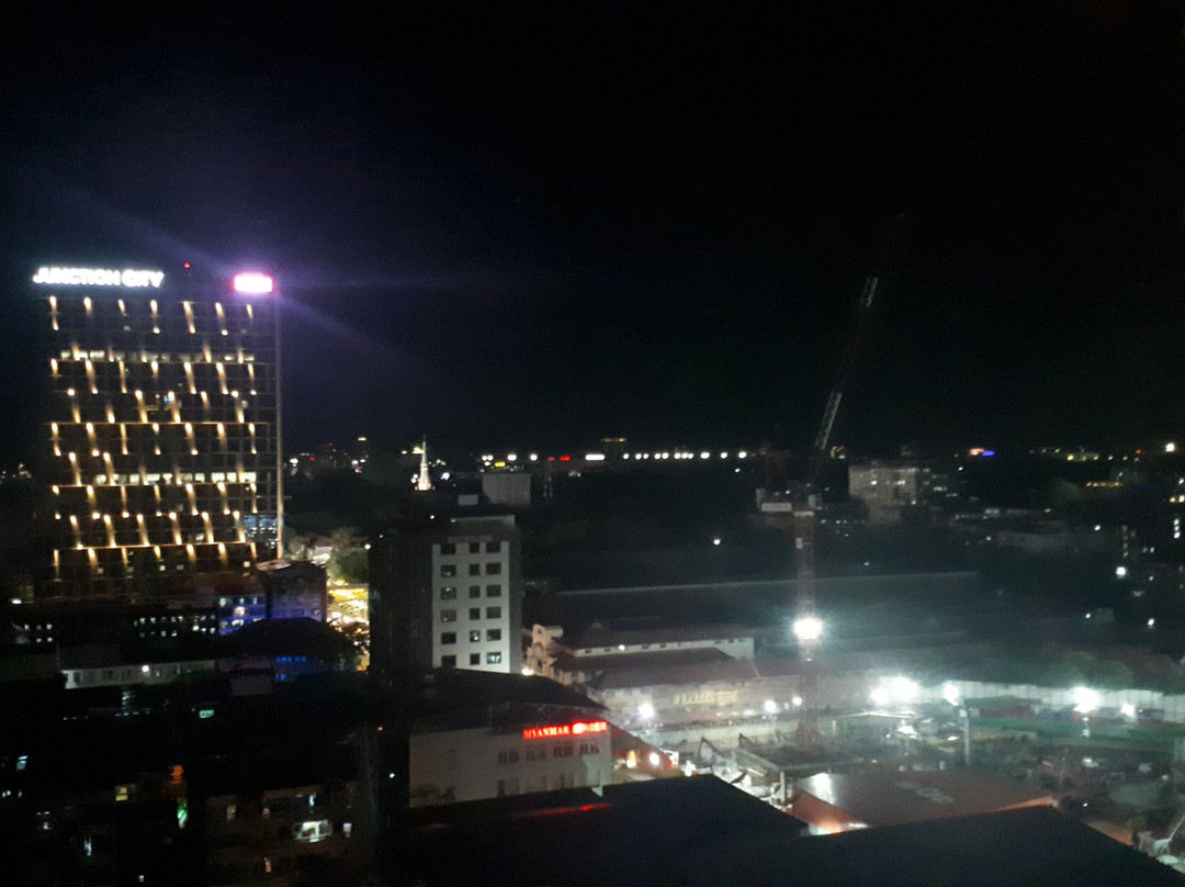 仰光苏莱香格里拉酒店主图