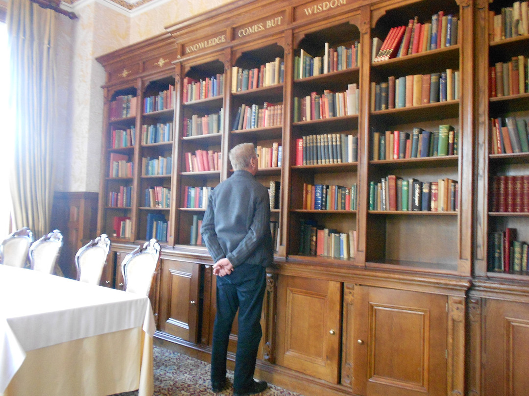 Rossington Hall主图