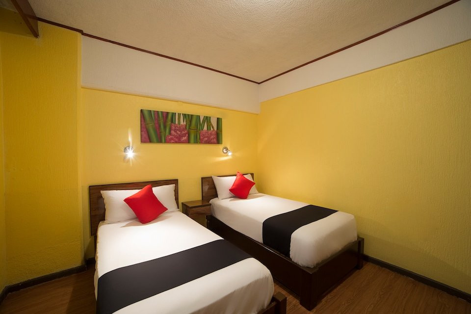 Capital O 127 Hotel Rex主图