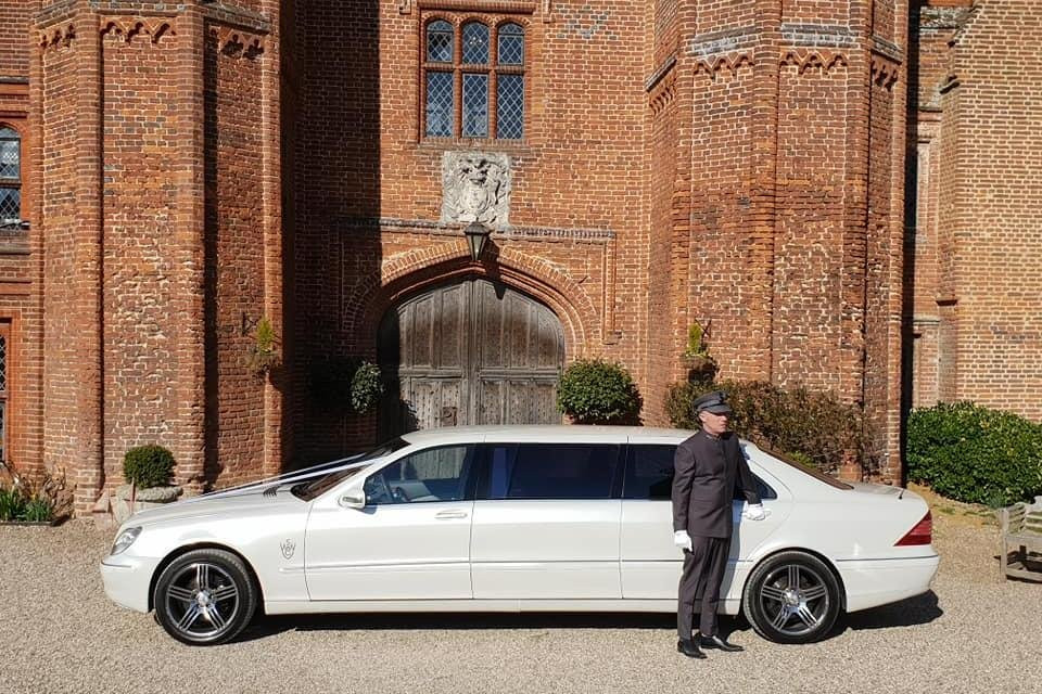 Simons white wedding cars景点图片