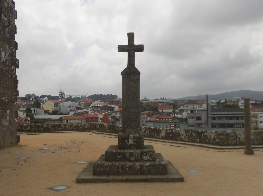 Cruzeiro do Senhor do Galo景点图片