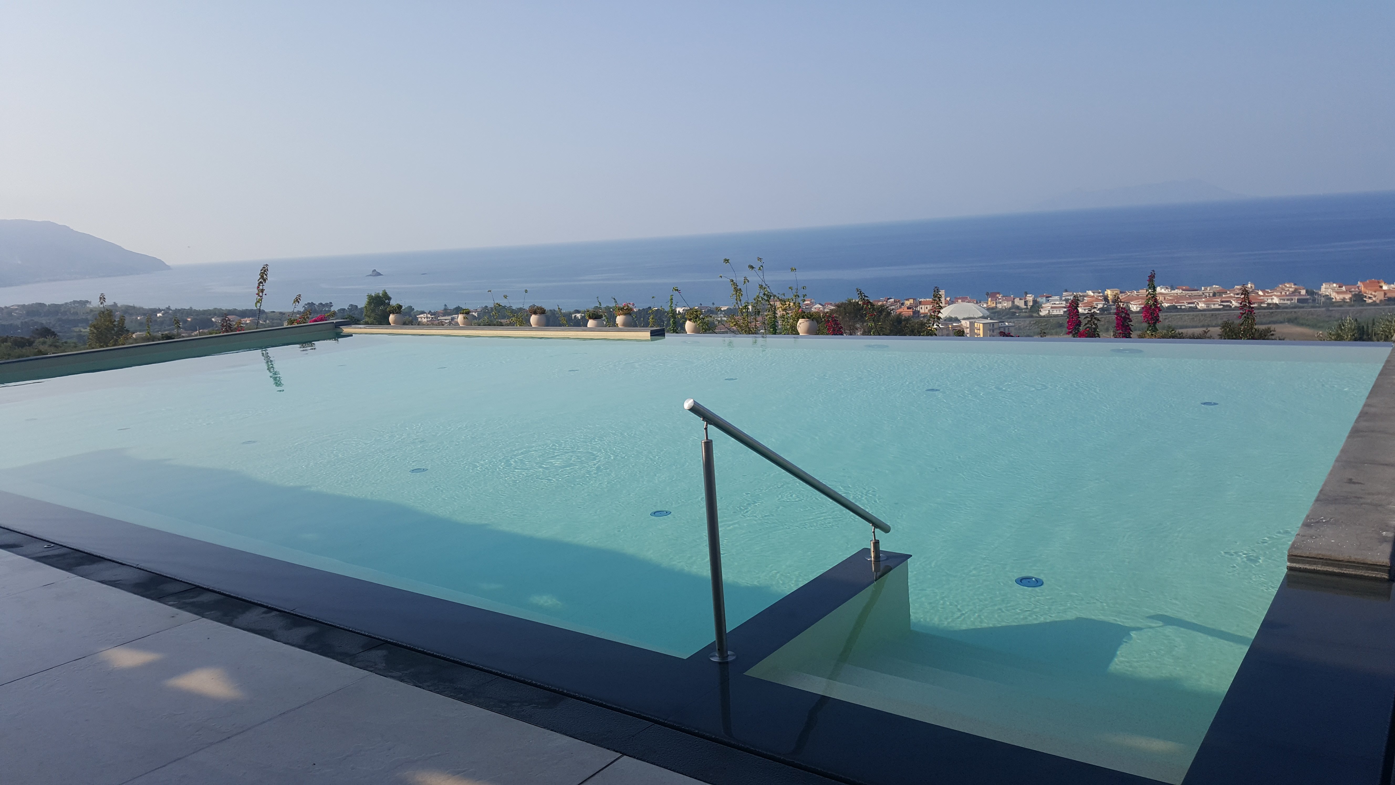 Best Western Plus Hotel Terre Di Eolo-泳池