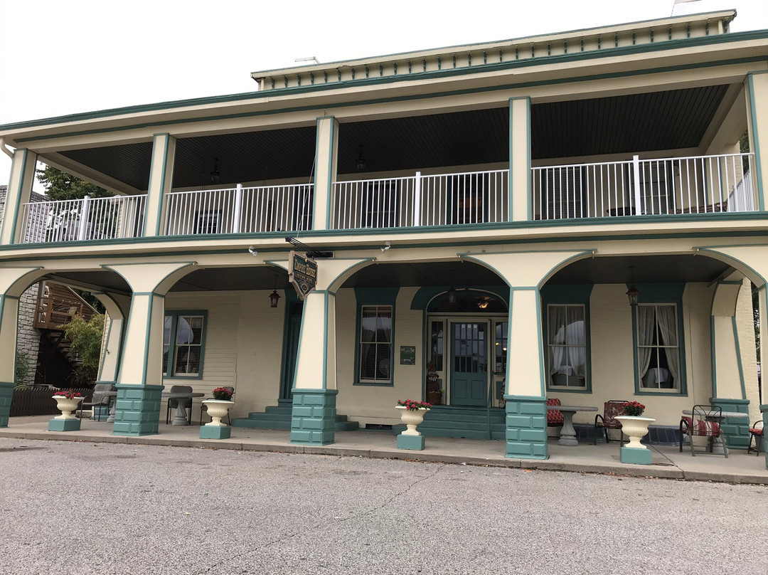 Empire House Hotel主图