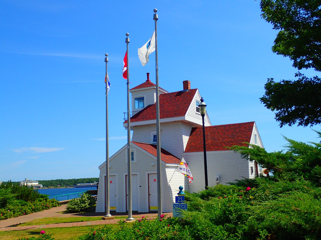 Fort Point Lighthouse Park景点图片