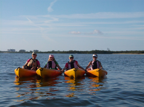 Clearly Connected Nature Tours-迈尔斯堡必去景点