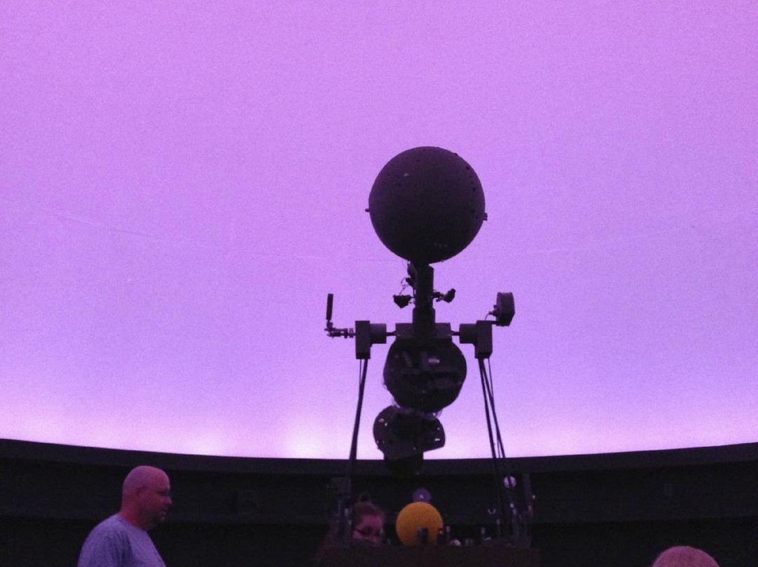 Manfred Olson Planetarium景点图片
