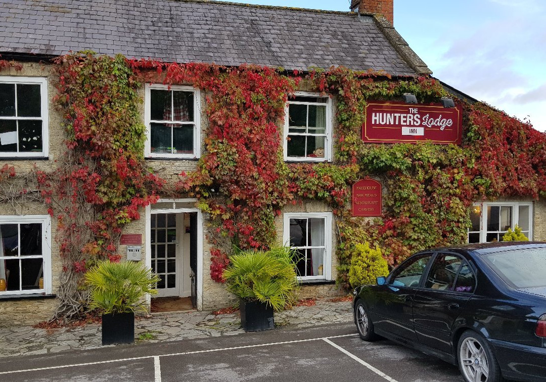 Hunters Lodge Inn主图