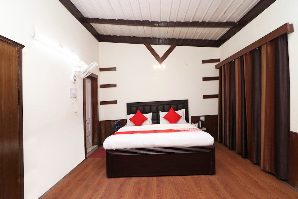 OYO 33384 Sarthak Inn And Tarang Restaurant主图