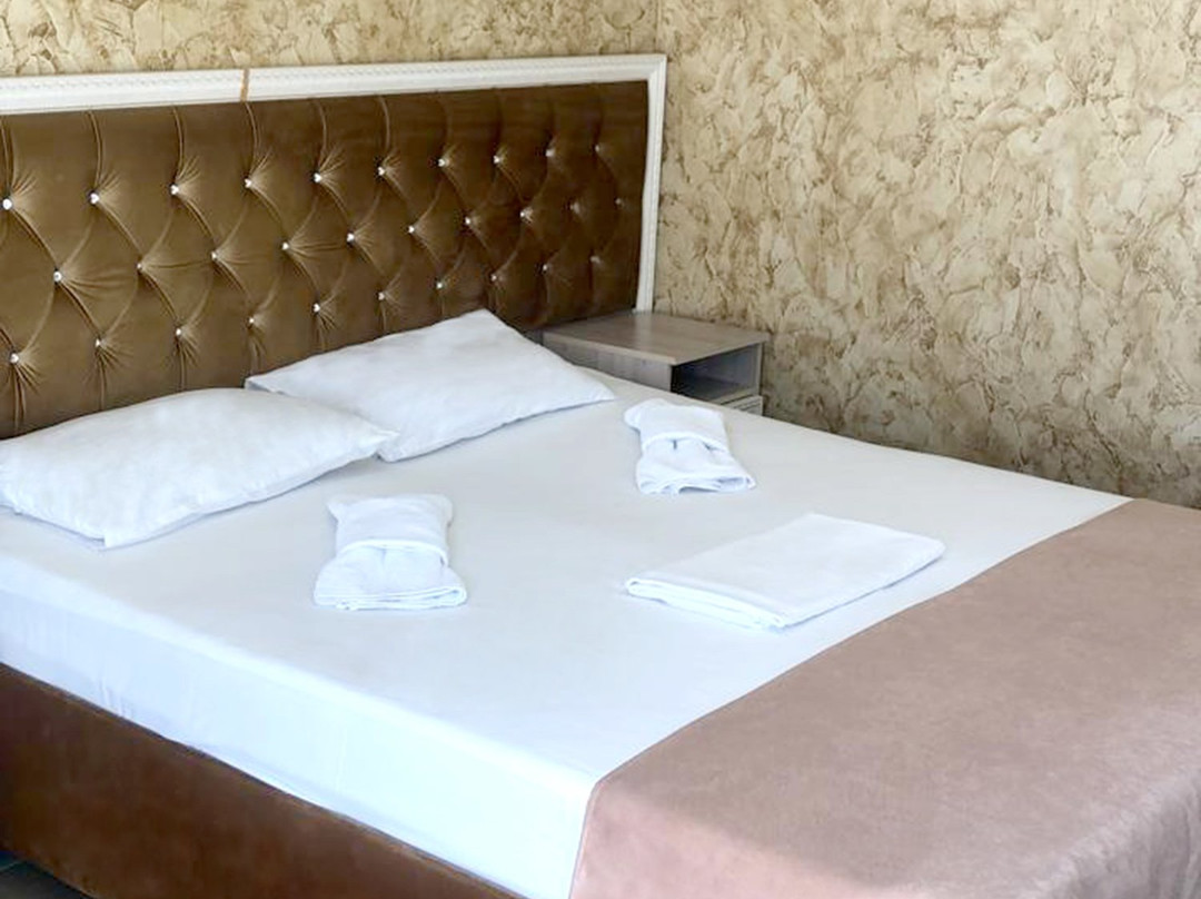 Guest House Crystall主图
