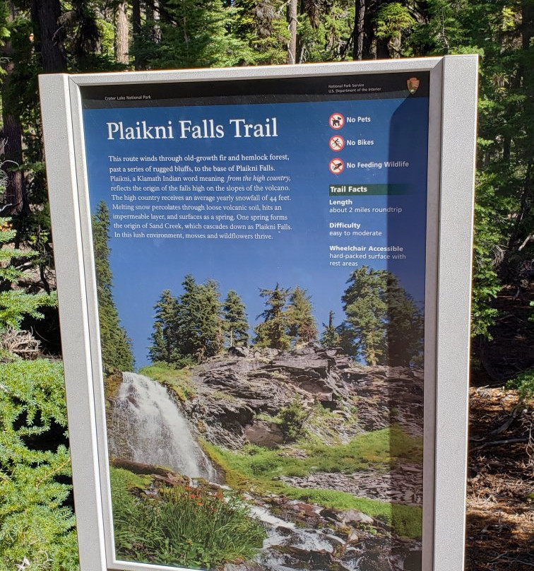 Plaikni Falls景点图片