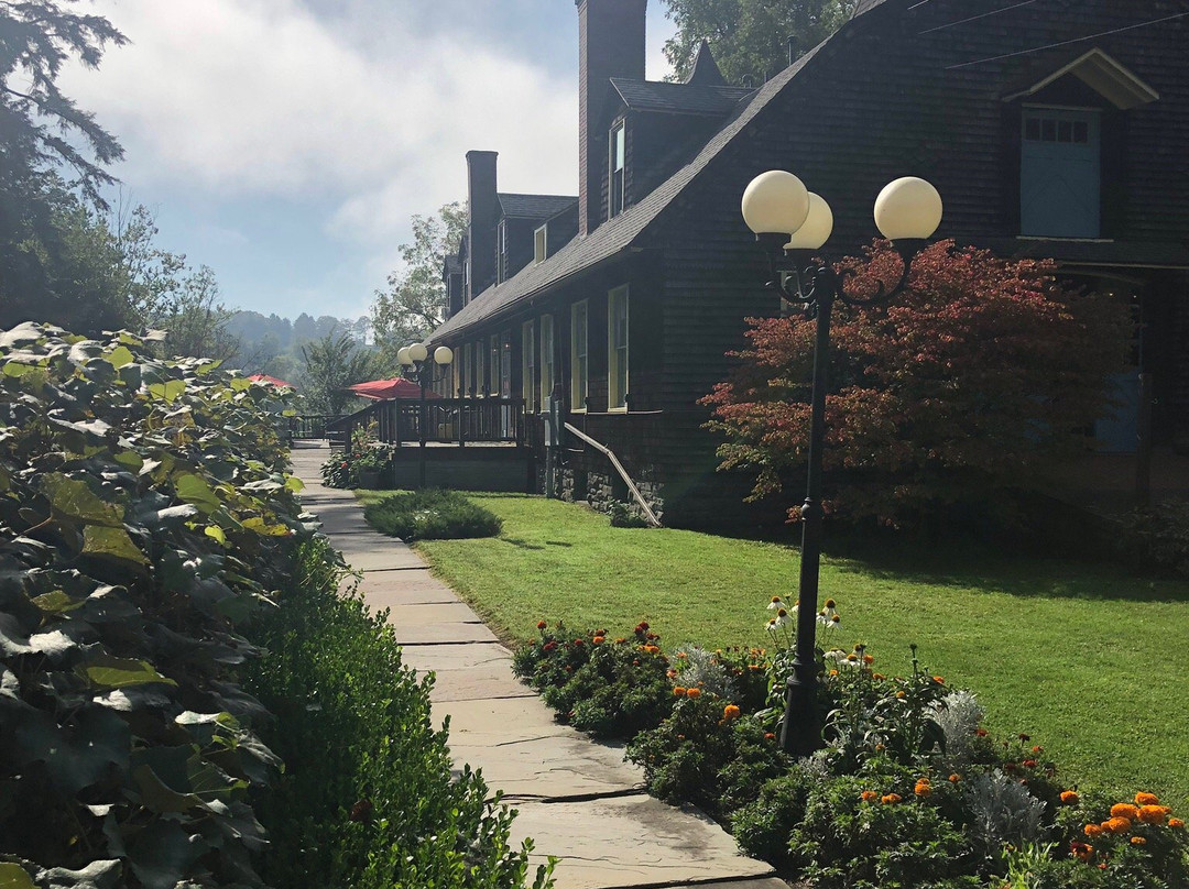 Pumpelly House Estate主图