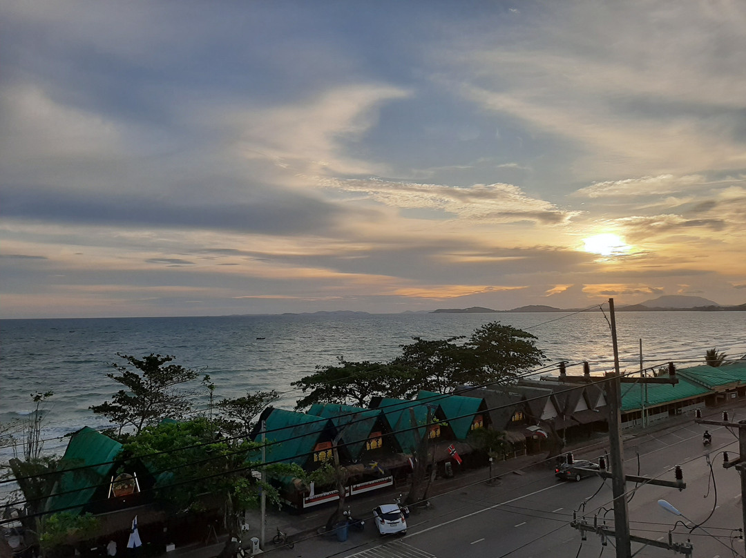 皮姆玛恩海滩酒店主图