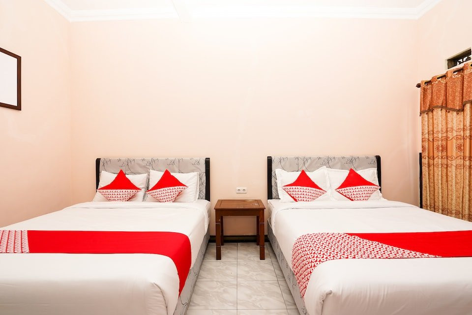 OYO 1048 Rahayu Bromo Hotel主图