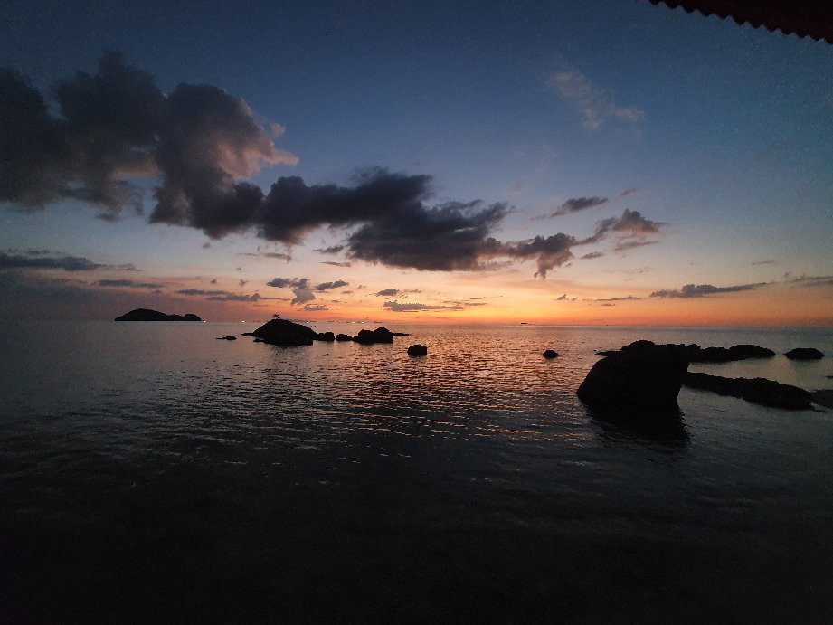 海上日落度假村主图