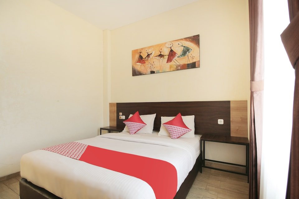 OYO 1017 Regency Hotel主图