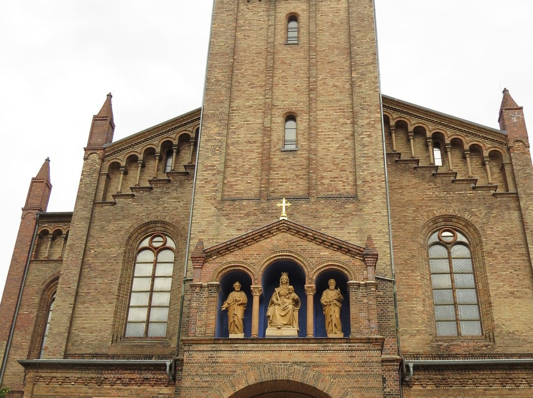 St. Peter Und Paul Kirche景点图片