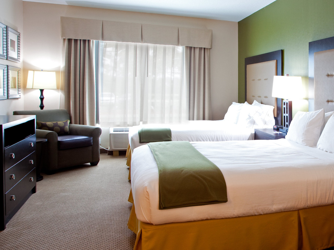 杰克逊维尔-梅波特/海滩快捷假日&套房酒店主图