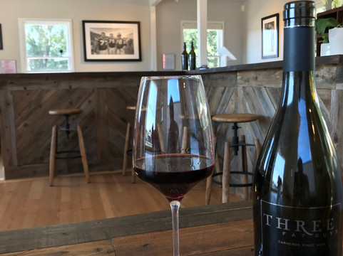 Three Fat Guys Wines-索诺玛必去景点