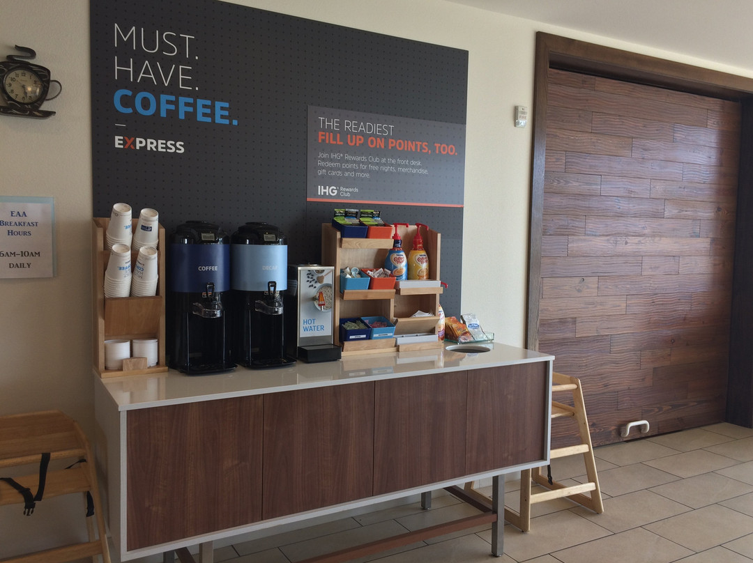 智选假日套房酒店-丰迪拉克主图