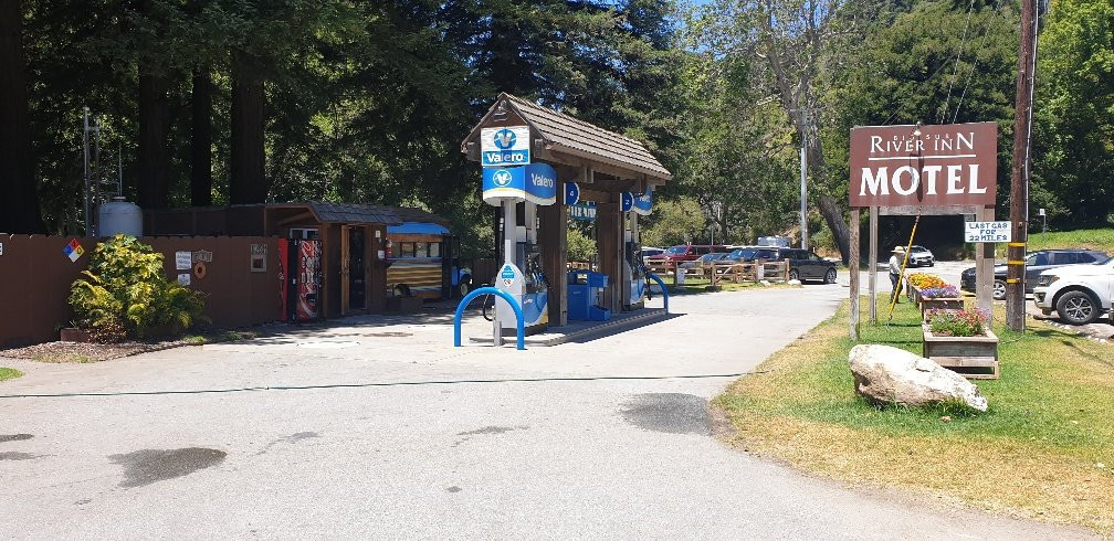 大苏尔河酒店主图