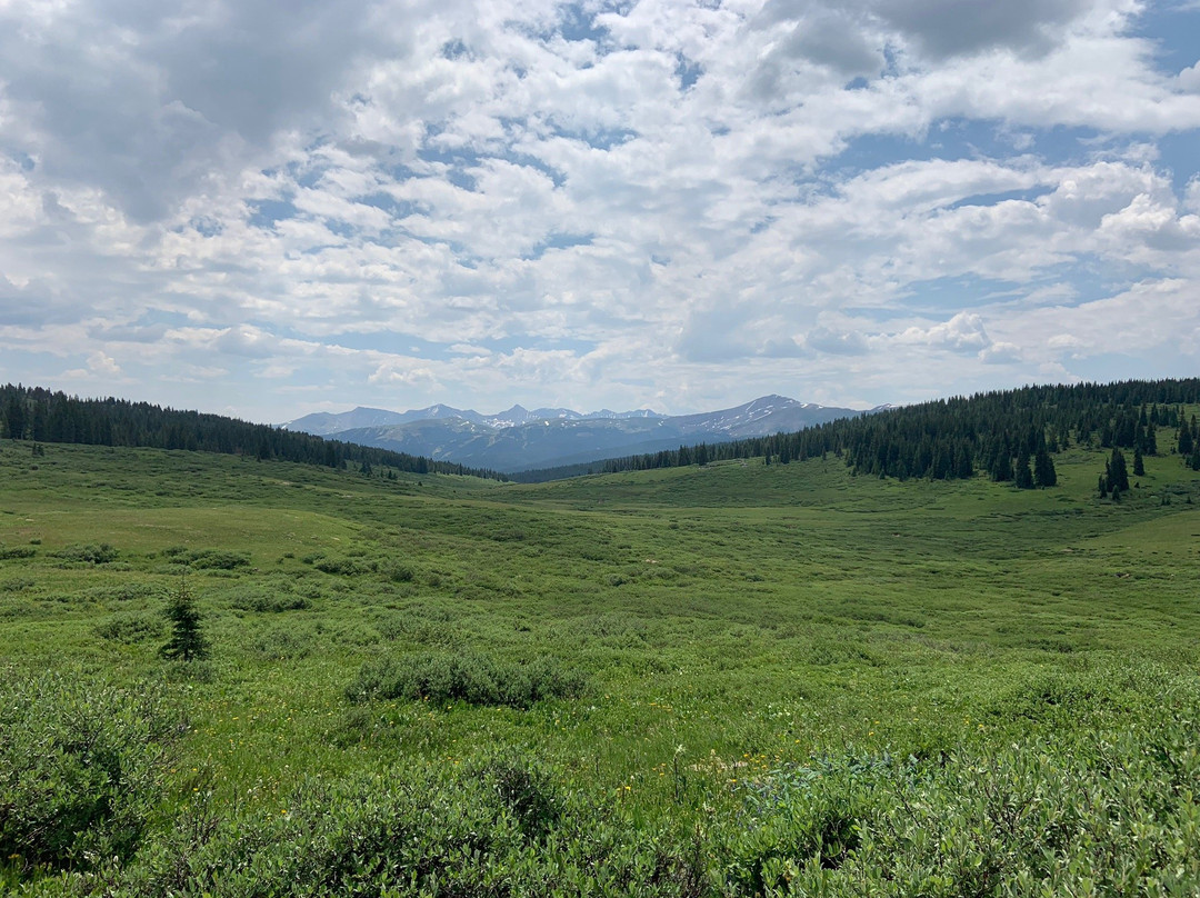 Shrine Mountain Trail景点图片