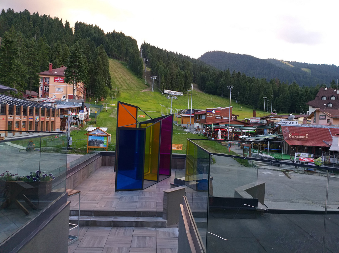 里拉博罗韦茨酒店主图