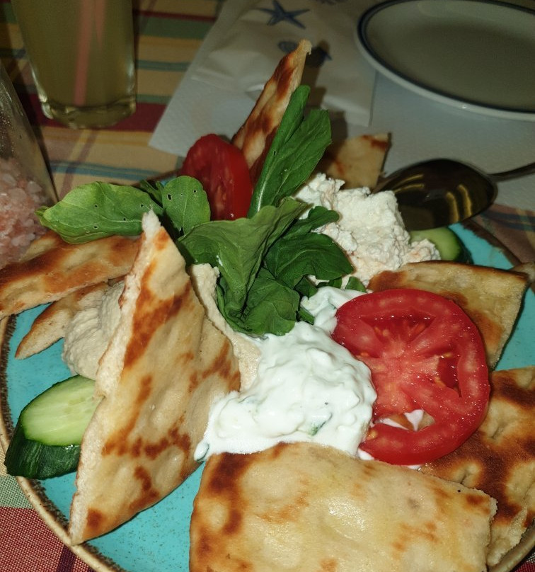 Zipari酒店住宿-Irina Beach Hotel