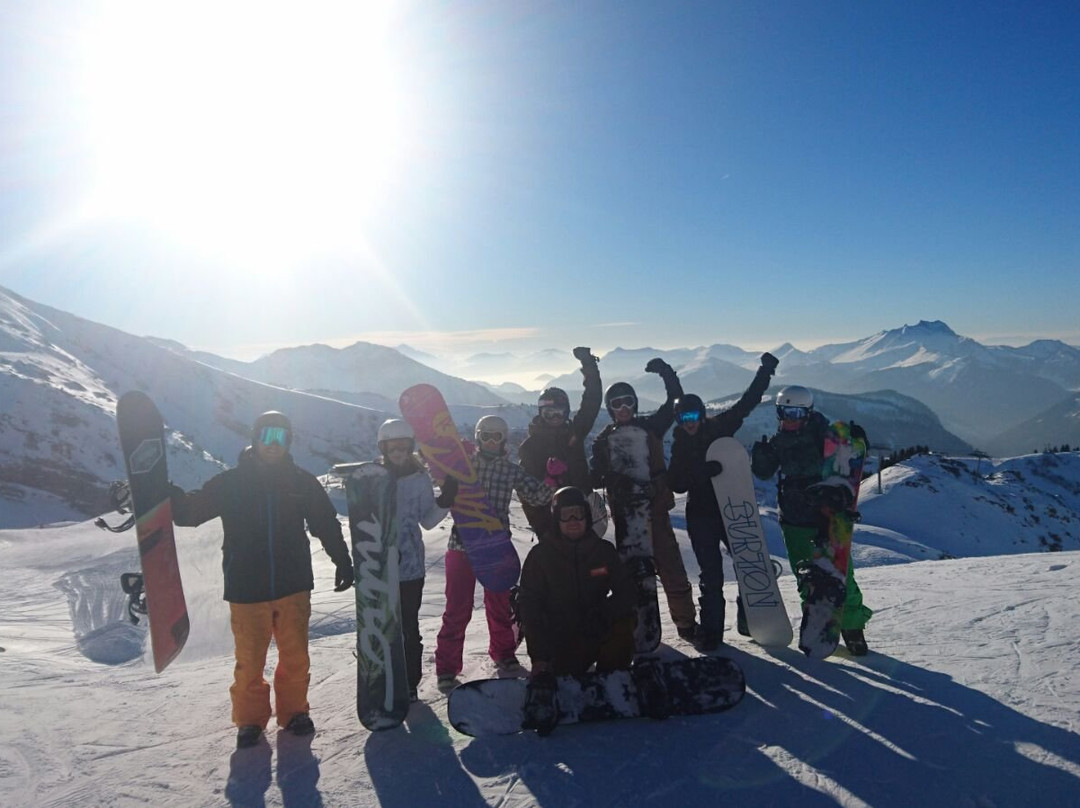 TORR Snowboarding景点图片