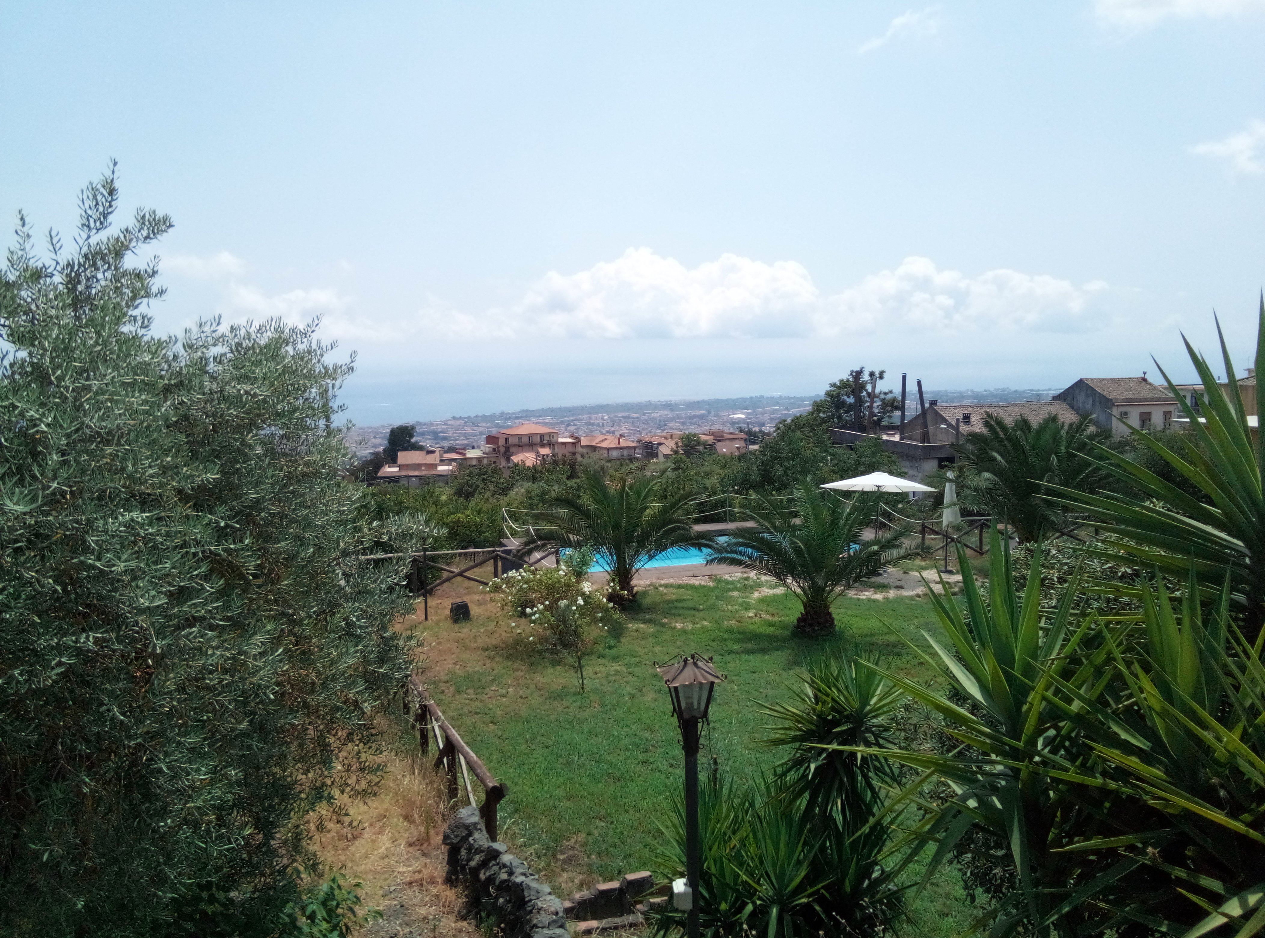 Petralava Etna B&B-泳池