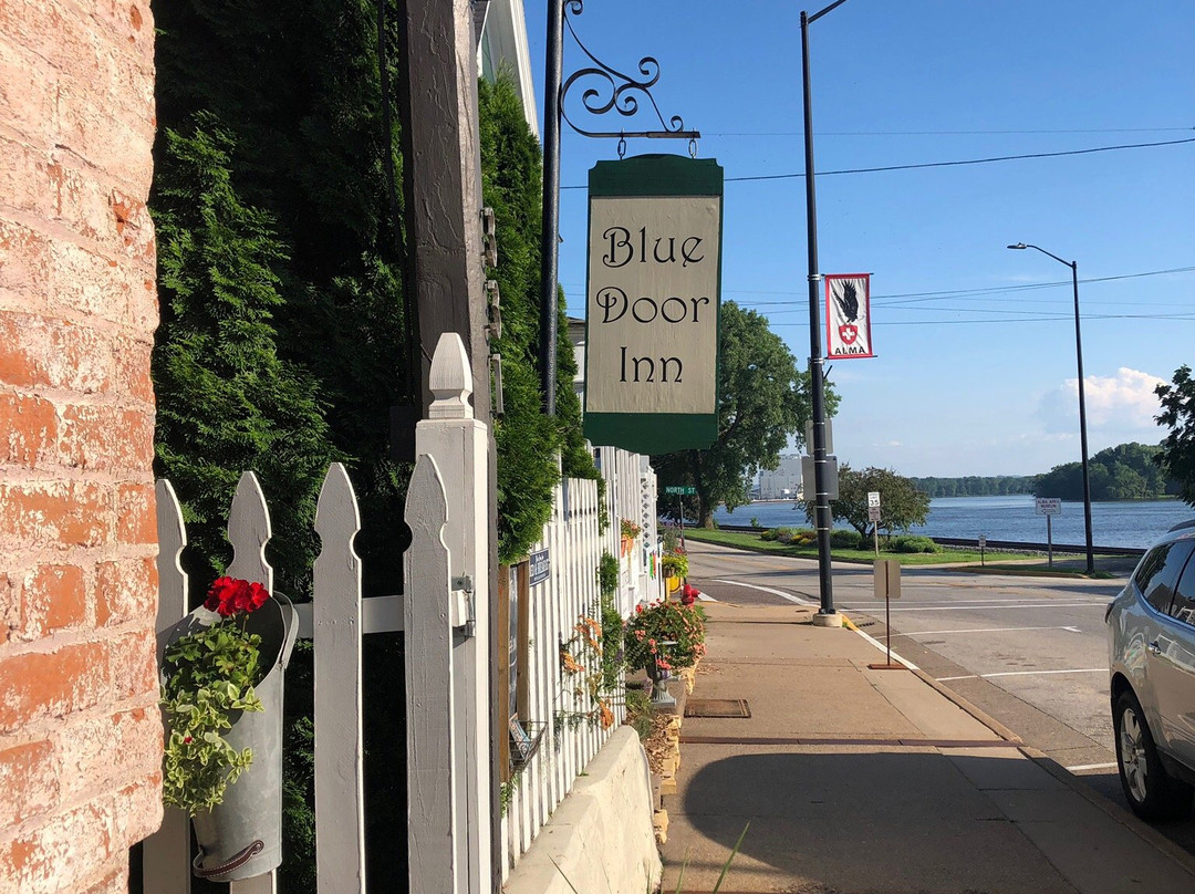 Blue Door Inn Alma主图