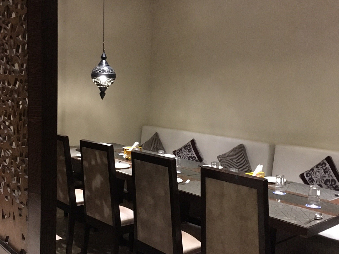 The Regency Inn主图