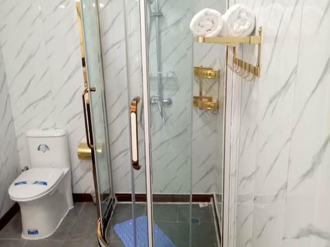 海拉拉假日旅馆主图