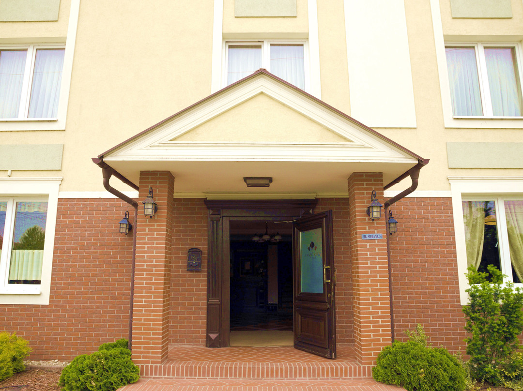 Koronna Hotel主图