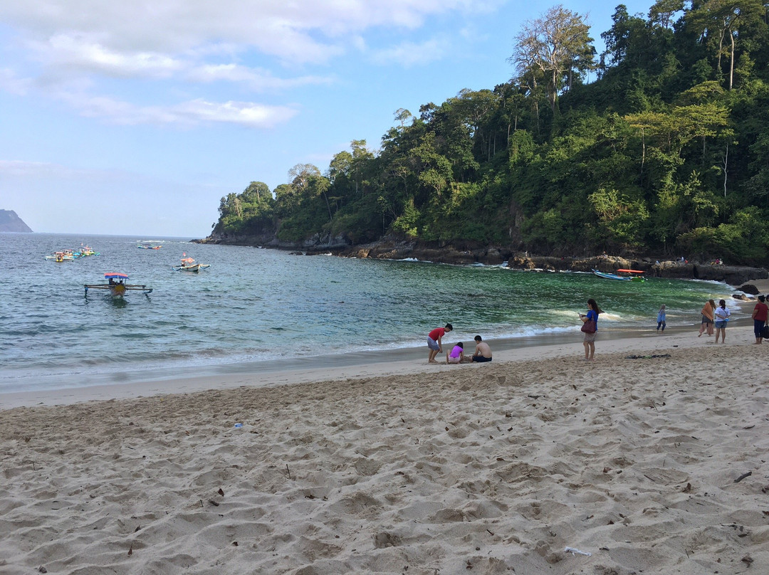 Teluk Hijau Beach-巴纽旺宣必去景点
