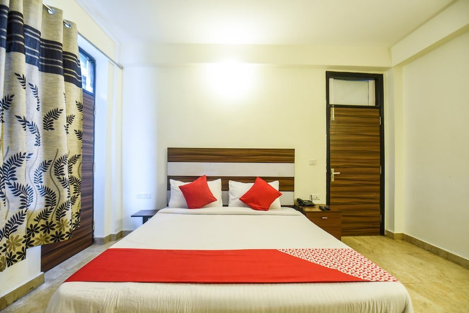 OYO 12818 Dev Villa主图