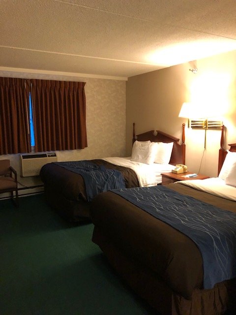 Bangor Inn & Suites-portrait