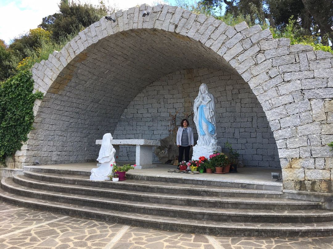 Chiesa della Madonna di Lourdes景点图片
