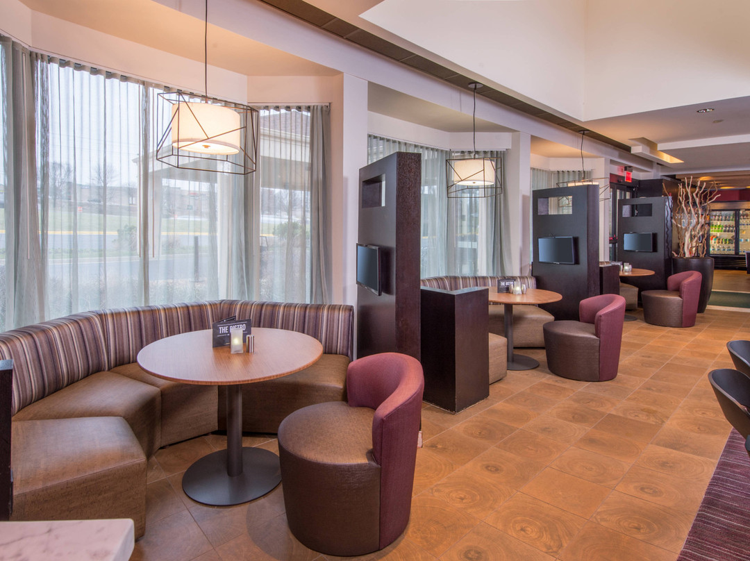 费尔奥克斯费尔法斯万怡酒店主图