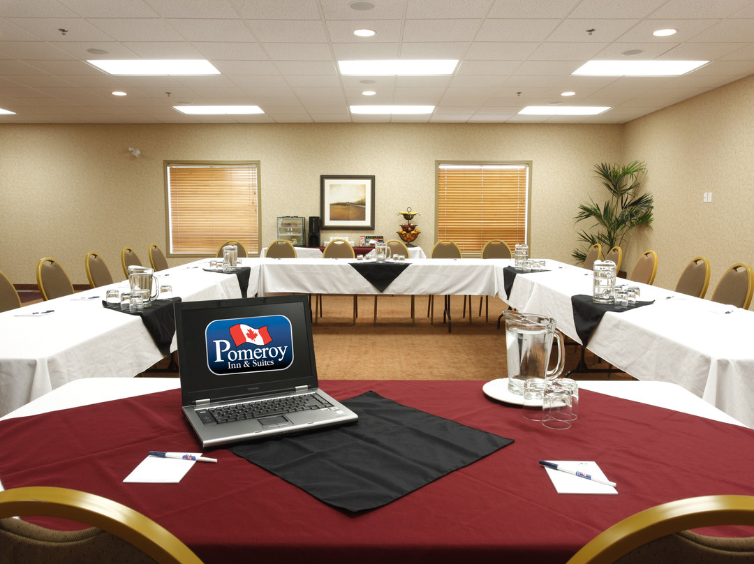 Pomeroy Inn & Suites Chetwynd主图